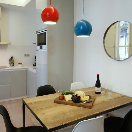 Ramblas Deluxe Apartment