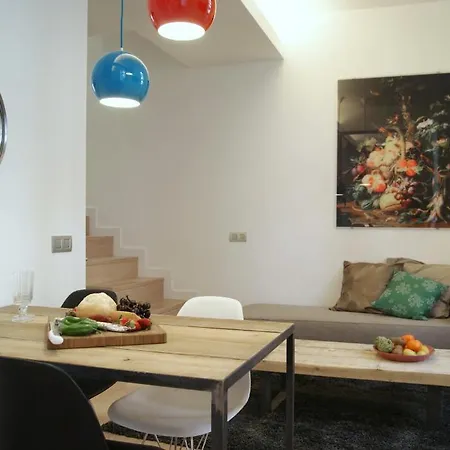 Ramblas Deluxe Apartment *