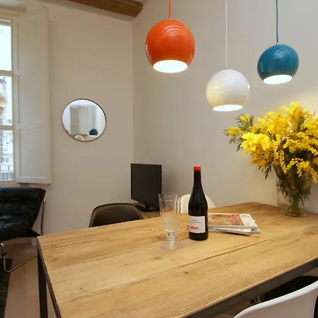 Ramblas Deluxe Apartment